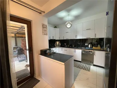 Vila  tip Duplex elegant cu mansarda si 400mp teren..Mutare imediata! - foto 3