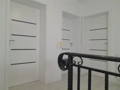 CASA CU 4 CAMERE BARNOVA finalizata si intabulata!.. COMISION 0! - foto 3