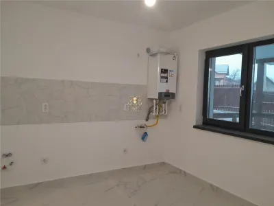 CASA CU 4 CAMERE BARNOVA finalizata si intabulata!.. COMISION 0! - foto 8