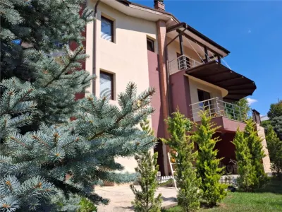 Vila eleganta -  proiect deosebit crama garaj sala de fitnes foisor si 825m teren Plopii fara sot Bucium. - foto 12