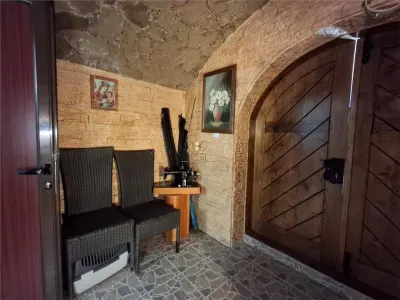 Vila eleganta -  proiect deosebit crama garaj sala de fitnes foisor si 825m teren Plopii fara sot Bucium. - foto 24