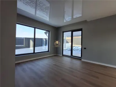 Casa clasa energetica A pompe de caldura cu panouri solare 3 dormitoare 2 bai dresing finisaje de LUX Miroslava centru!Tva inclus! Comision 0! - foto 3