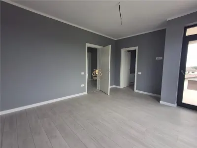 Casa 4 camere 2 bai si dresing.Finisaje de Lux Bucium Visani. - foto 11