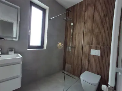 Oferta- Pret valabil 10 zile! Casa de LUX 4 camere -dresing- Bucium Visani. Comision 0! - foto 6