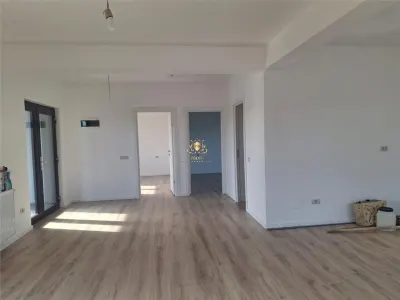 Casa parter la pret de apartament  Bucium -Visani! Mutare imediata! - foto 3