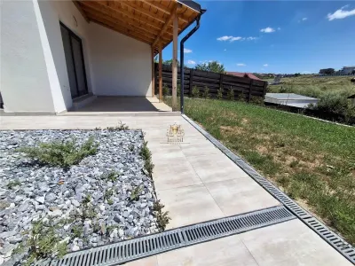 Vila moderna tip duplex demisol+parter+etaj Hlincea aproape de Mrea Cetatuia .Mutare Imediata!  tva inclus. - foto 7