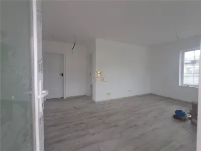 Casa parter la pret de apartament  Bucium -Visani! Mutare imediata! - foto 8