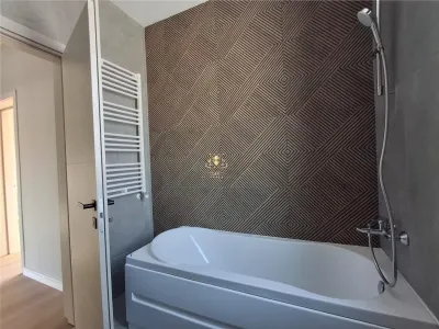 Casa clasa energetica A pompe de caldura cu panouri solare 3dormitoare 2 bai dresing finisaje de LUX Miroslava la asfalt!Tva inclus! - foto 3
