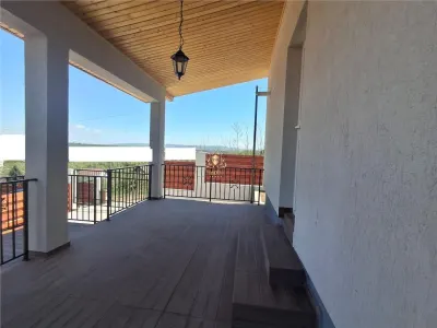 Casa parter cu beci finalizata -500mp teren Valea Adanca. - Iasi