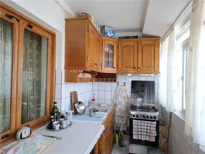 Apartamnet 2 camere, transformat in 3 camere, parter, Longinescu - foto 9