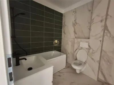 Casa la pret de apartament 3 camere 2 bai Bucium Visani. - foto 8
