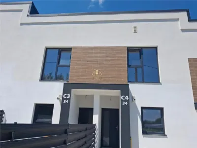 Casa la pret de apartament 3 camere 2 bai Bucium Visani. - foto 10