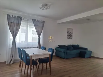 Casa eleganta 4 camere mobilata si utilata Hlincea la asfalt! - foto 2