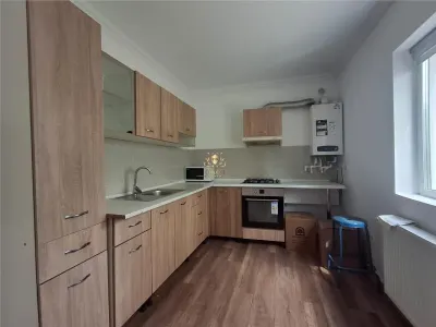 Casa eleganta 4 camere mobilata si utilata Hlincea la asfalt! - foto 4