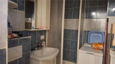 Garsoniera et 2, mobilata si utilata, zona centru Focsani - foto 9