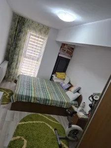 Apartament tip studio,Tractorul-Maurer, etajul 2,mobilat,parcare,129000 Euro - foto 3