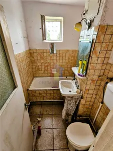 4 camere confort 1 Decomandat 82mp etaj de mijloc Viziru 3 - foto 15