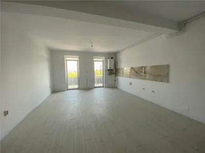Giroc, apartament 2 camere, etaj 1, centrala proprie, parcare - Giroc