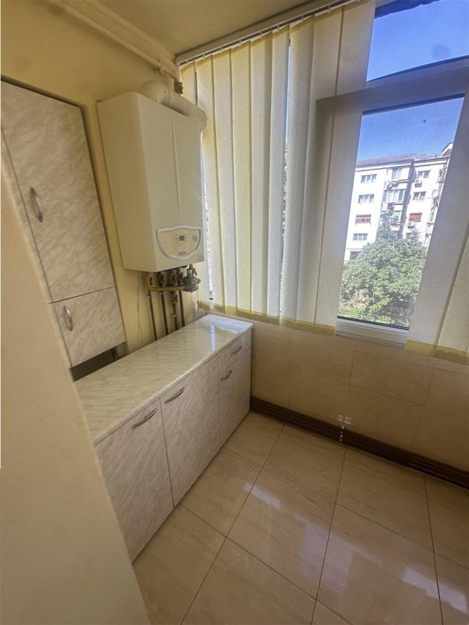 Decomandat la etajul 2, model mare - Timisoara
