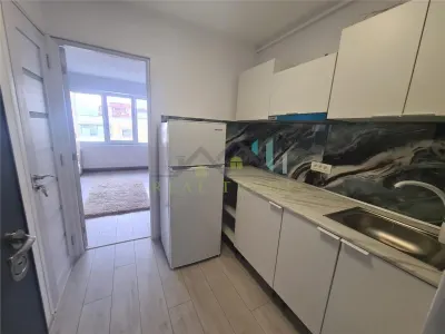 Garsoniera  renovata, mobilata si utilata intrare Racadau - Brasov