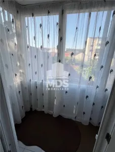 Mobilat si utilat la etajul 1 linga Piata Doina - foto 6