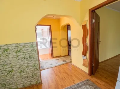 RECO Apartament decomandat cu 3 camere Piata 22 Decembrie - foto 6