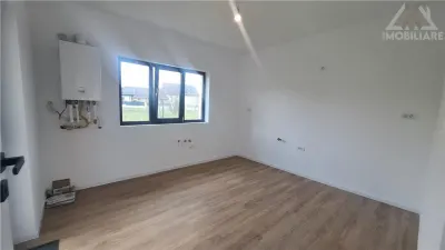 Casa Miroslava, 4 camere,Teren 500 mp,Incalz pard,Vata bazaltica - foto 12