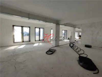 Inchirere spatiu birou, ultracentral, bloc total renovat. - foto 2