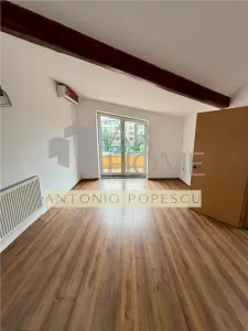 Spatiu comercial  stradal S+P+1+M, ultracentral, Ploiesti. - foto 9