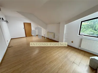 Spatiu comercial  stradal S+P+1+M, ultracentral, Ploiesti. - foto 10