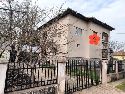 Vanzare casa in Mihailesti,ultracentral,toate utilitatile - foto 2