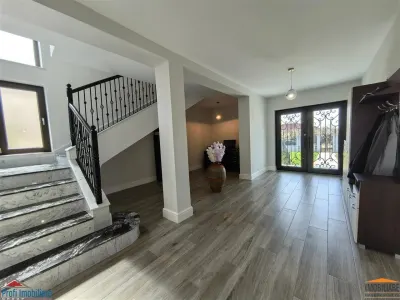 Vila impunatoare cu 6 camere spatioase in stil american - foto 8