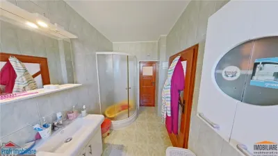 Casa mare cu etaj la principala in Fantanele - REDUCERE - foto 17