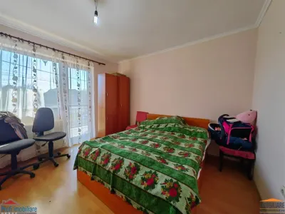 Casa mare cu etaj la principala in Fantanele - REDUCERE - foto 8