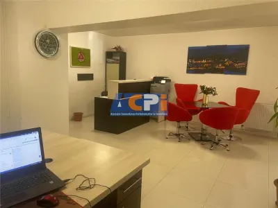 Spațiu comercial zona centrala Bacău - foto 1