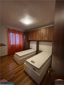 Inchiriez apartament 3 camere la casa, cartier Gai Arad - foto 10