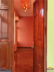 Apartament etaj 1 ultracentral langa Primaria Arad - Arad