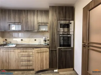 Casa mare cu garaj si teren in zona Balcescu - foto 7