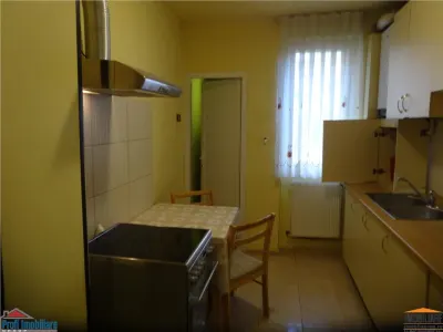 Inchiriez apartament cu 2 camere, etajul 1 Gara-Podgoria - foto 2