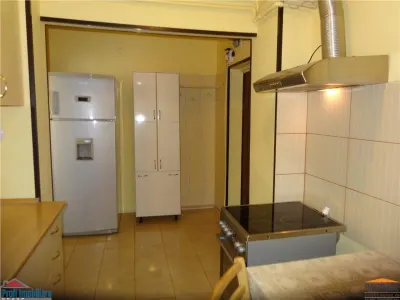 Inchiriez apartament cu 2 camere, etajul 1 Gara-Podgoria - foto 6