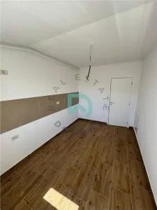 Apartament 2 camere SUBCETATE SANPETRU - foto 3