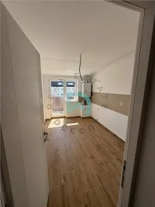 Apartament 2 camere SUBCETATE SANPETRU - foto 5