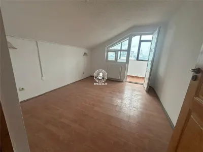 Apartament cu 5 camere de vanzare - Gara - foto 5