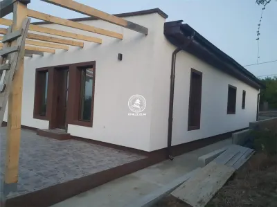 Casa plan parter cu 4 camere de vanzare - Tomesti - foto 8