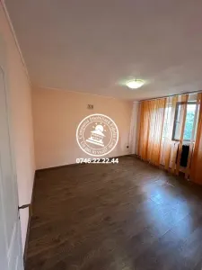 Apartament 1 camera de vanzare Tatarasi - Iasi