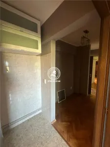 Apartament 3 camere de vanzare, semidecomandat, etaj intermediar, bloc fara risc - Centru / Piata Unirii - foto 15