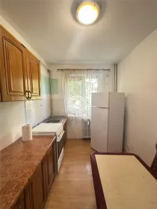 Apartament 2 camere, etaj intermediar, fara risc - Podul de Piatra - foto 5