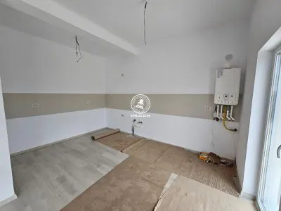 Vila P+1E ,4 camere ,560mp teren - Valea Lupului , Iasi - foto 6