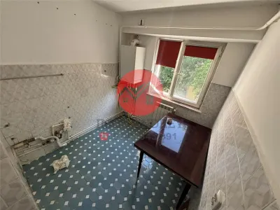 Apartament 3 camere, 66 mp, Vest, Str. Isaccei, 2 bai - foto 8