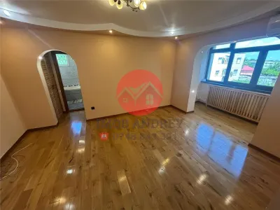 Apartament 3 camere decomandat, 63 mp, centrala gaz, Vest - Tulcea
